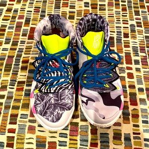 Nike Kyrie Hybrid S2 EP 'What The Neon' Sneakers
